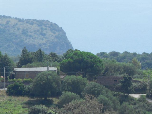 Immagine 26 di MARINA DI CAMEROTA - Rudere