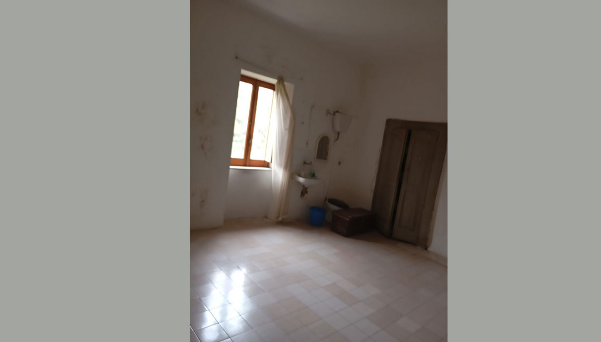 Immagine 3 di VIBONATI - Casa