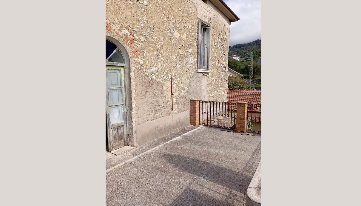 Immagine 38 di TORRACA - Palazzotto baronale 1878